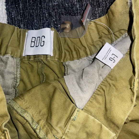 Textured baggy green pants - Picture 3 of 3